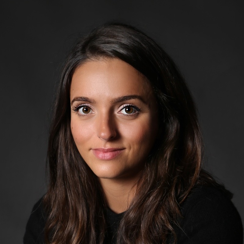 Photo de Ma&icirc;tre Betty ESTREM